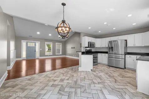 1199 Nine Foot Road Newport NC 28570
