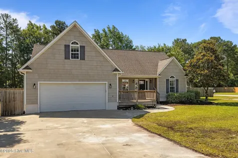 1199 Nine Foot Road Newport NC 28570