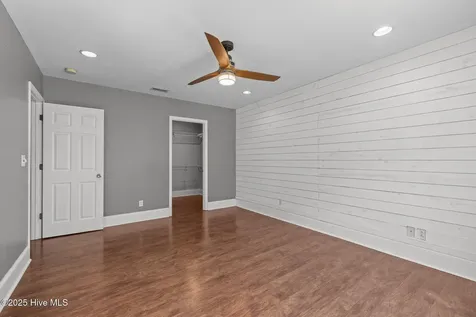 1199 Nine Foot Road Newport NC 28570