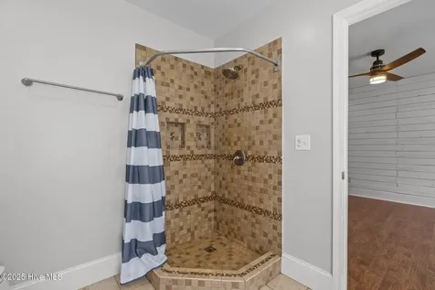 1199 Nine Foot Road Newport NC 28570