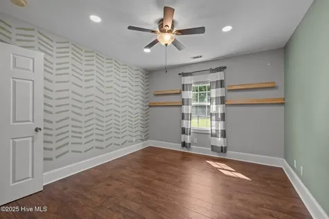 1199 Nine Foot Road Newport NC 28570