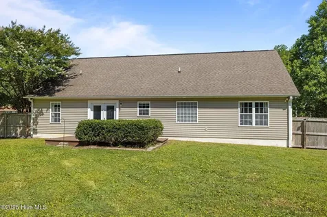 1199 Nine Foot Road Newport NC 28570