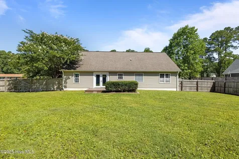 1199 Nine Foot Road Newport NC 28570
