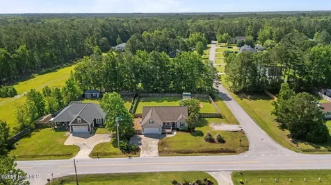 1199 Nine Foot Road Newport NC 28570