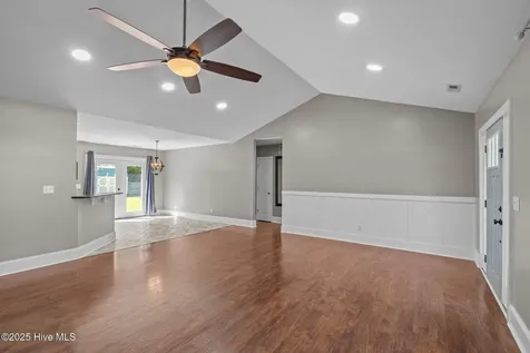 1199 Nine Foot Road Newport NC 28570