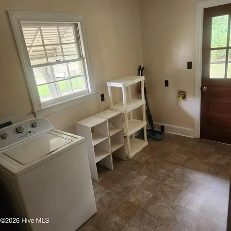 727 Fairlane Drive Grifton NC 28530
