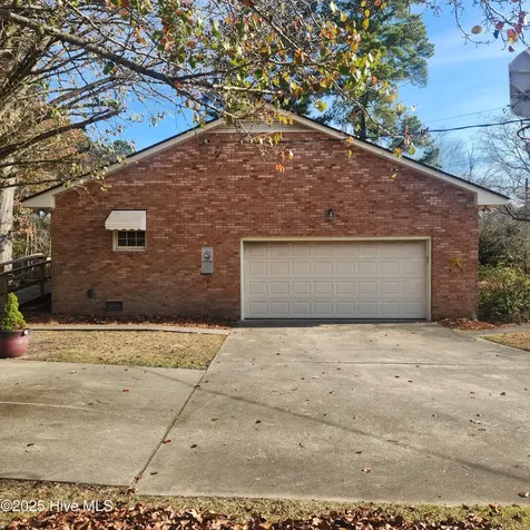 727 Fairlane Drive Grifton NC 28530