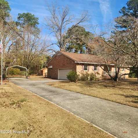727 Fairlane Drive Grifton NC 28530