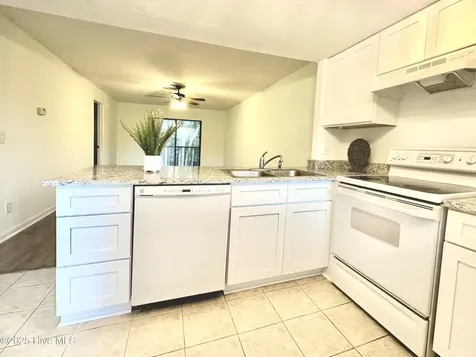 4451 Holly Tree Road Wilmington NC 28412