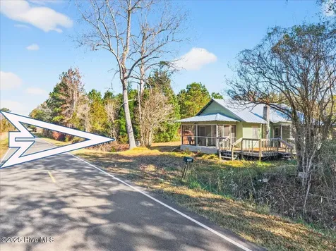1986 Big Neck Road NW Ash NC 28420
