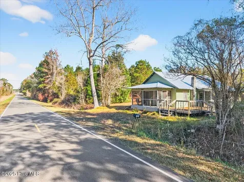 1986 Big Neck Road NW Ash NC 28420