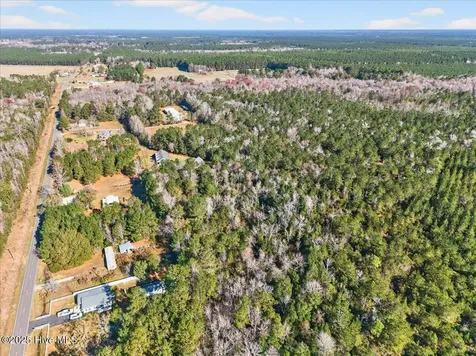 1986 Big Neck Road NW Ash NC 28420