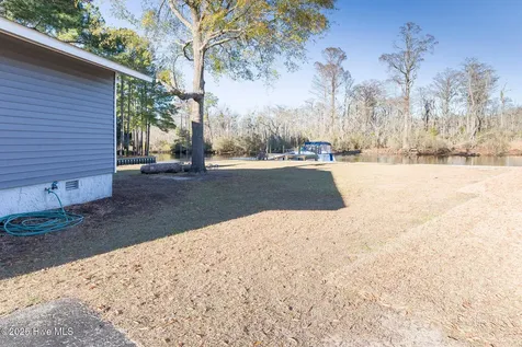 107 Knotline Road New Bern NC 28562