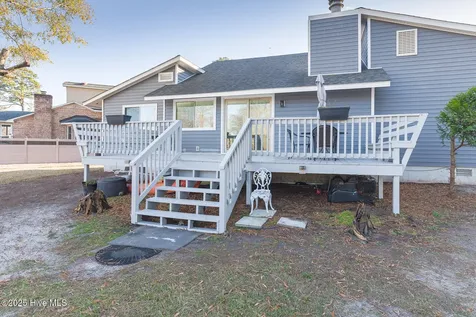 107 Knotline Road New Bern NC 28562