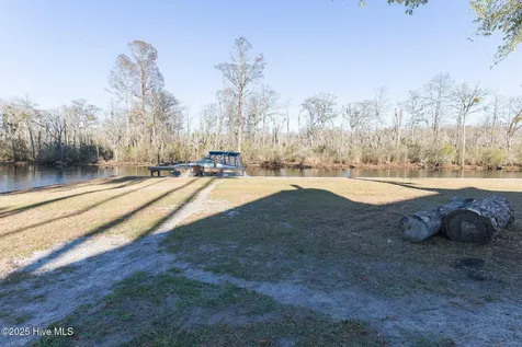 107 Knotline Road New Bern NC 28562