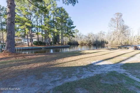 107 Knotline Road New Bern NC 28562