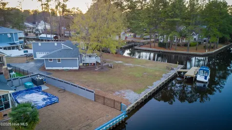 107 Knotline Road New Bern NC 28562