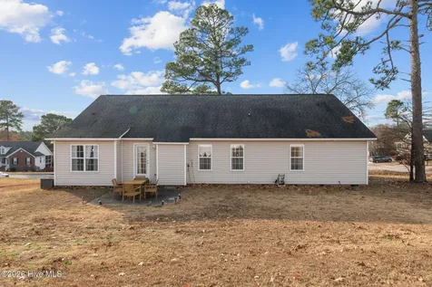 101 Pine Brae Lane Aberdeen NC 28315