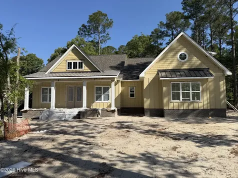 894 Hollybriar Drive SE Bolivia NC 28422