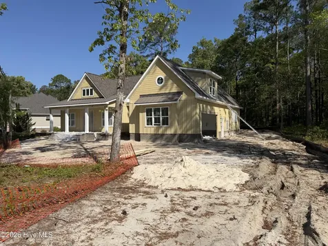 894 Hollybriar Drive SE Bolivia NC 28422