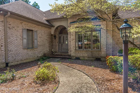 215 Plantation Drive Southern Pines NC 28387
