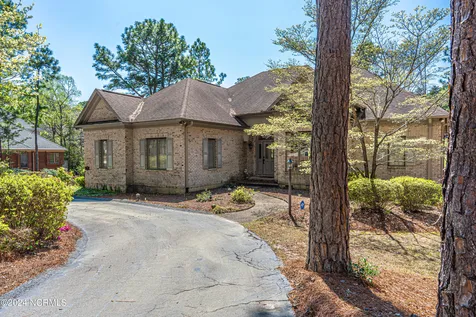 215 Plantation Drive Southern Pines NC 28387