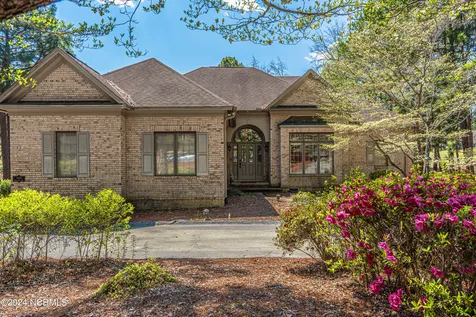 215 Plantation Drive Southern Pines NC 28387