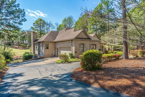215 Plantation Drive Southern Pines NC 28387
