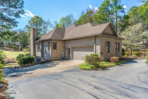 215 Plantation Drive Southern Pines NC 28387
