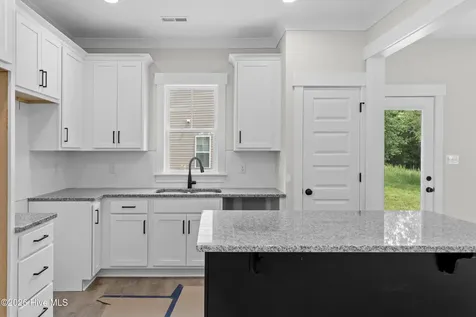 318 Hawks Bluff Drive New Bern NC 28560