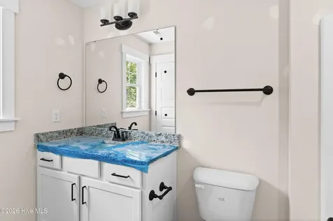 302 Hawks Bluff Drive New Bern NC 28560