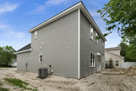 302 Hawks Bluff Drive New Bern NC 28560