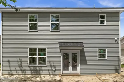 302 Hawks Bluff Drive New Bern NC 28560