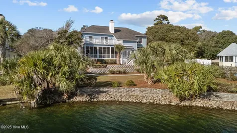 203 Red Snapper Drive Emerald Isle NC 28594