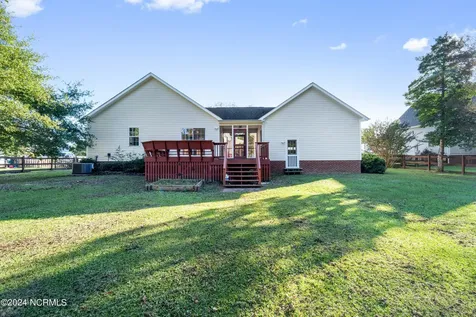 223 Riverbend Road Jacksonville NC 28540