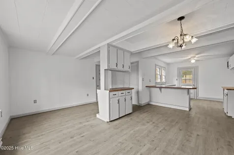 561 Godley Road Grimesland NC 27837