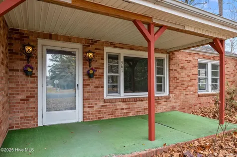 561 Godley Road Grimesland NC 27837