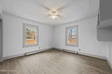 561 Godley Road Grimesland NC 27837