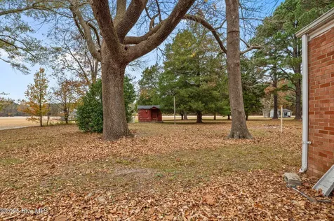 561 Godley Road Grimesland NC 27837
