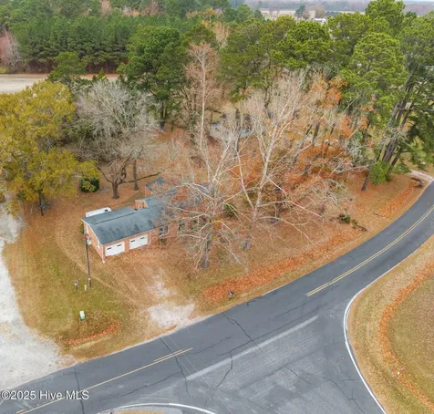 561 Godley Road Grimesland NC 27837