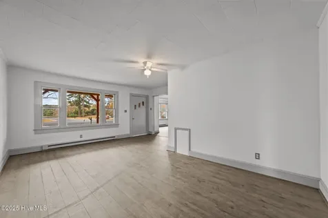 561 Godley Road Grimesland NC 27837