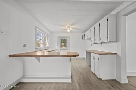 561 Godley Road Grimesland NC 27837