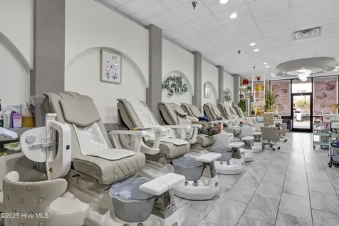6932 Market Street Wilmington NC 28411