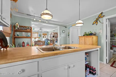 1112 Shepard Street Morehead City NC 28557