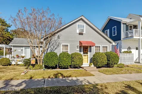 1112 Shepard Street Morehead City NC 28557