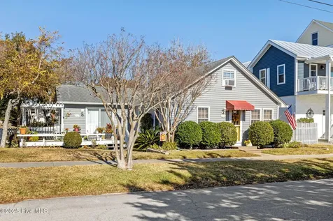 1112 Shepard Street Morehead City NC 28557