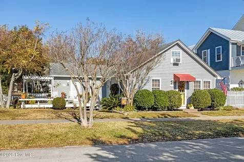 1112 Shepard Street Morehead City NC 28557