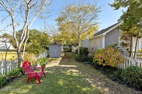 1112 Shepard Street Morehead City NC 28557