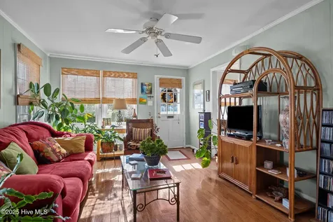 1112 Shepard Street Morehead City NC 28557