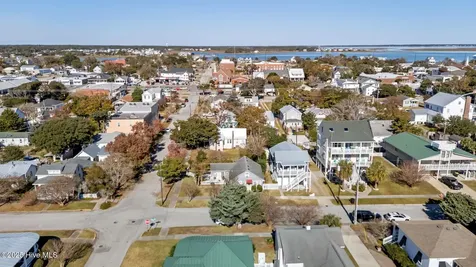 1112 Shepard Street Morehead City NC 28557